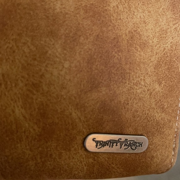 Trinity Ranch Montana West embroidered wallet - Picture 6 of 6
